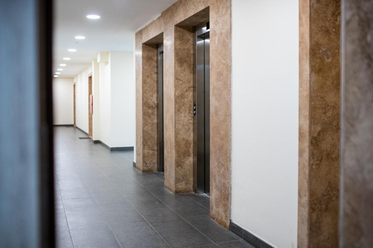 Sky Academic Apartment Varna ภายนอก รูปภาพ